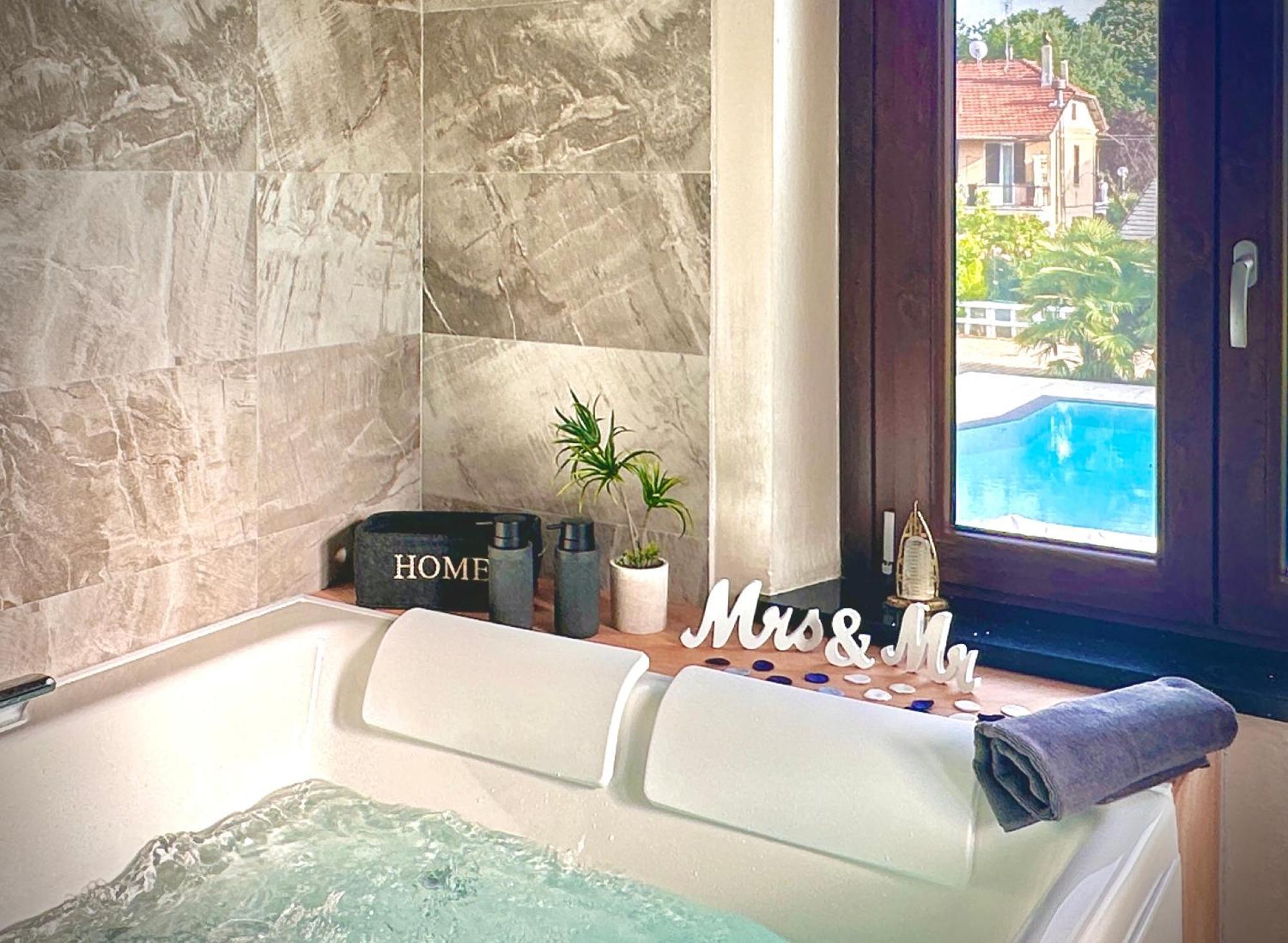 ריברולו קנאווזה Appartamento In Villa Con Piscina Privata E Jacuzzi Ad Uso Esclusivo מראה חיצוני תמונה